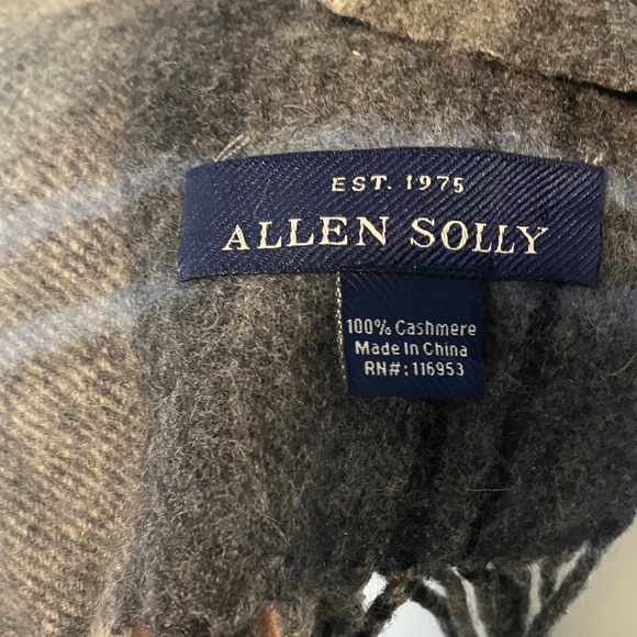 Allen Solly 100% Cashmere Plaid Black and Gray Scarf - Picture 3 of 3